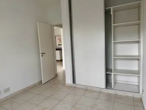 Ph 1 dormitorio con jardín propio | villa allende