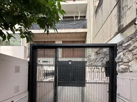 ¡venta de amplia cochera en nueva córdoba!