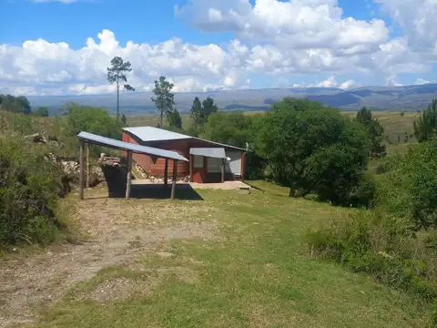 Se vende hostel de montaña 1 hect.  villa yacanto