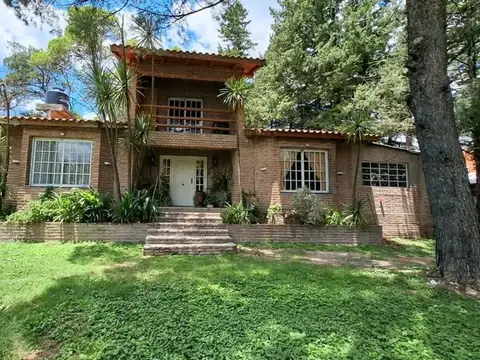 Se vende complejo de cabañas en los hornillos