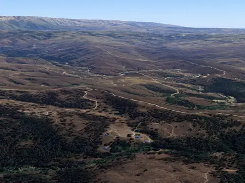 Venta 19.8ha con 3 cabañas y arroyo el durazno cba