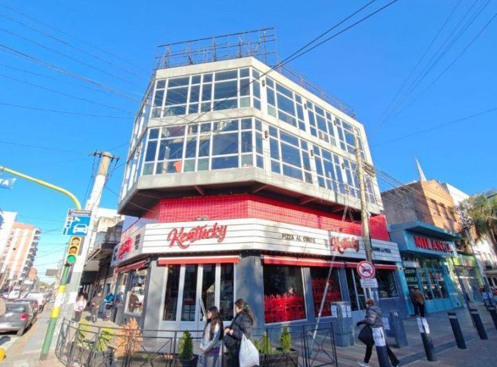 Local comercial · 577m²