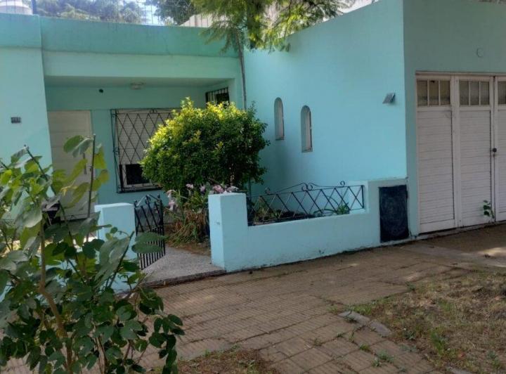 Casa · 65m² · 3 Ambientes · 1 Cochera