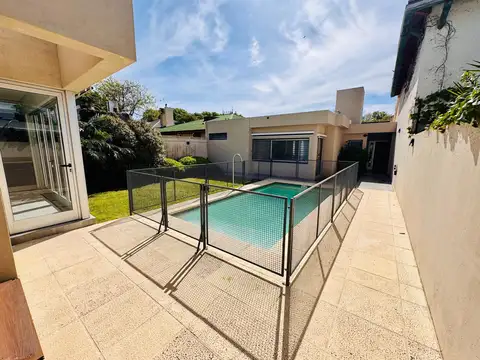 Alquiler casa 3 dormitorios alberdi jardin pileta