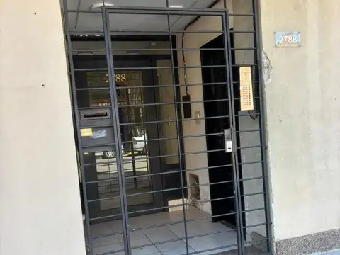 Departamento al frente en alquiler