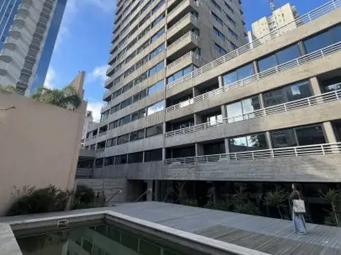 Alquiler. urquiza 1950. depto 1 dorm con patio.cochera.
