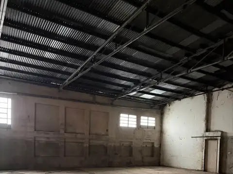 Local galpon y casa comercial