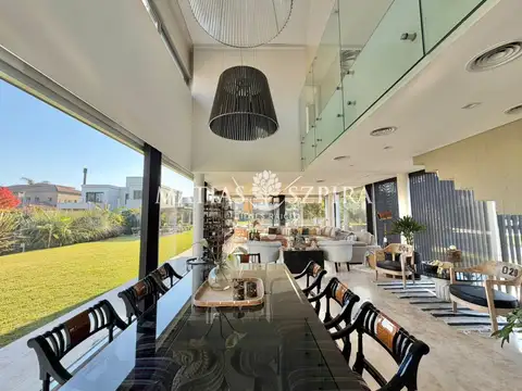 Casa en Venta en Weston, Countries y Barrios Cerrados en Moreno