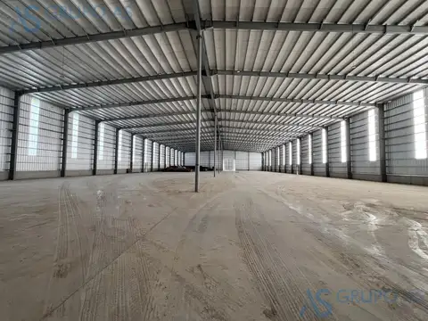 Av. circunvalación y av. uriburu - nave logística de 4.600 m2
