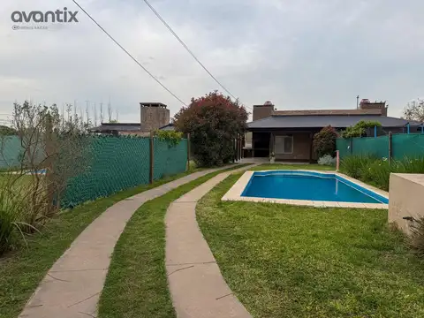 Casa quinta en alquiler en barrio álamos del aeroclub