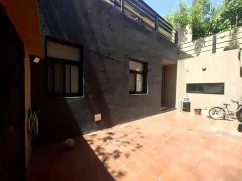 Casa de 2 plantas con terraza en monte castro - apto crédito