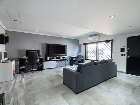 En venta casa 4 ambientes en villa pueyrredón