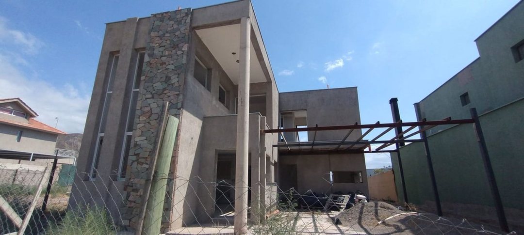 Venta de casa a terminar en La Bastilla