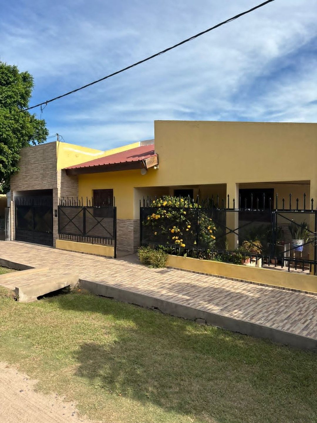 Se Vende Casa en Romang Santa Fe.