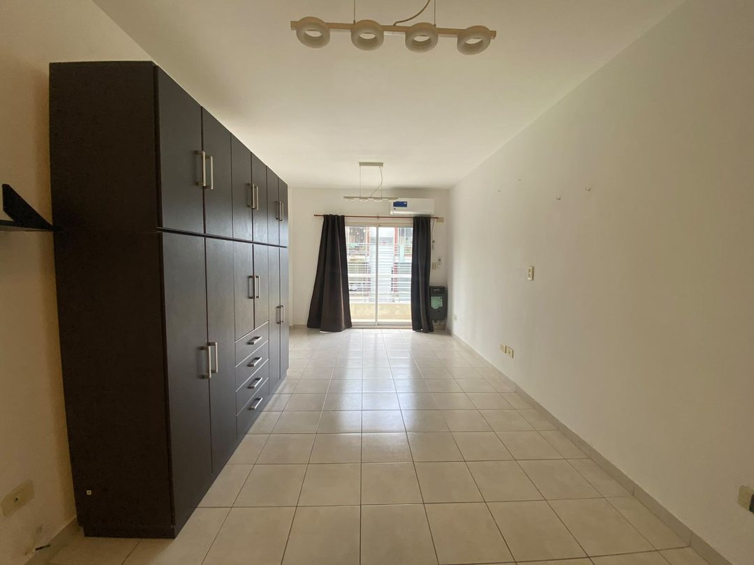 Depto monoambiente alquiler Boedo con balcon