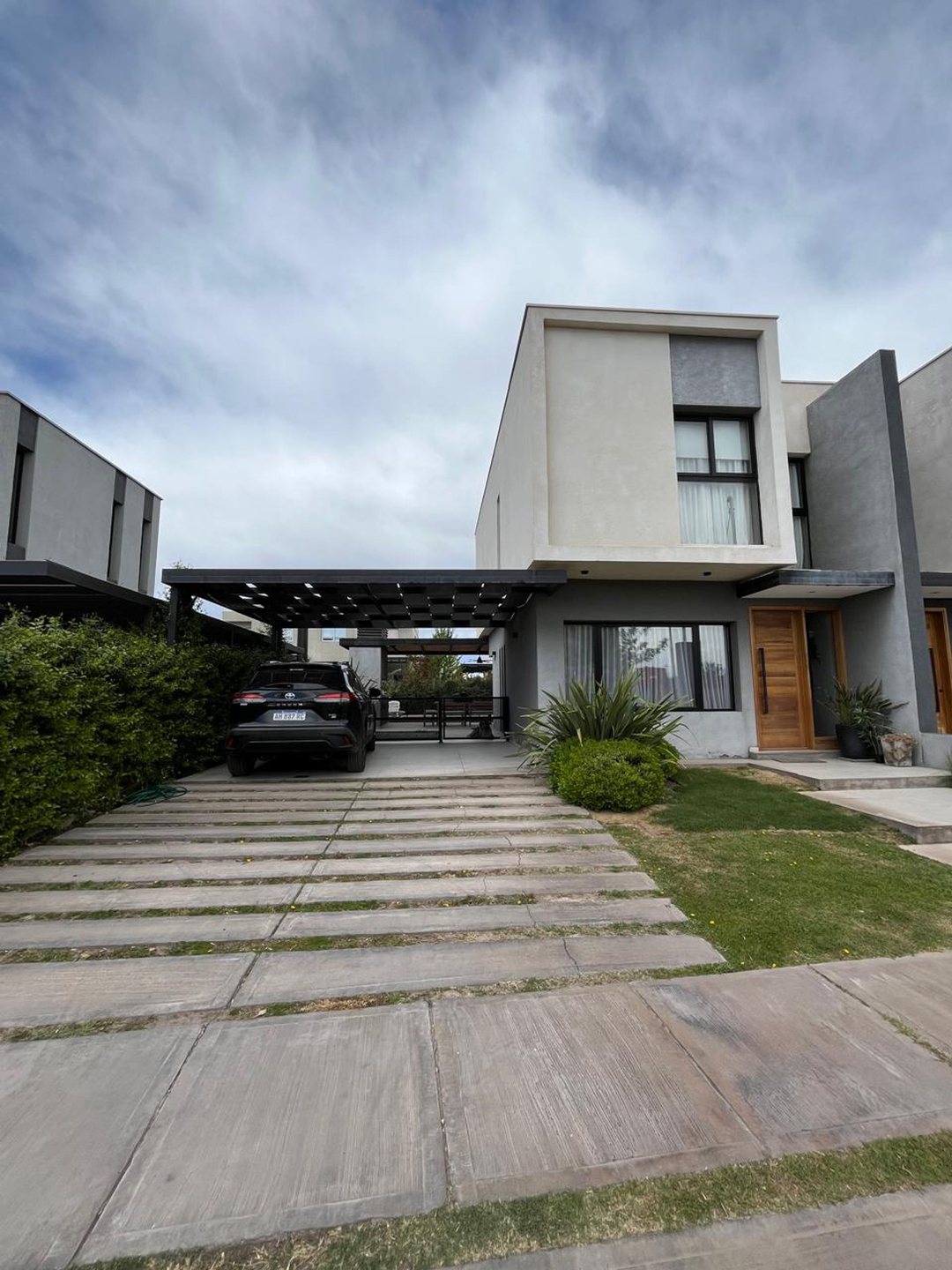 VENTA DUPLEX LUJAN DE CUYO