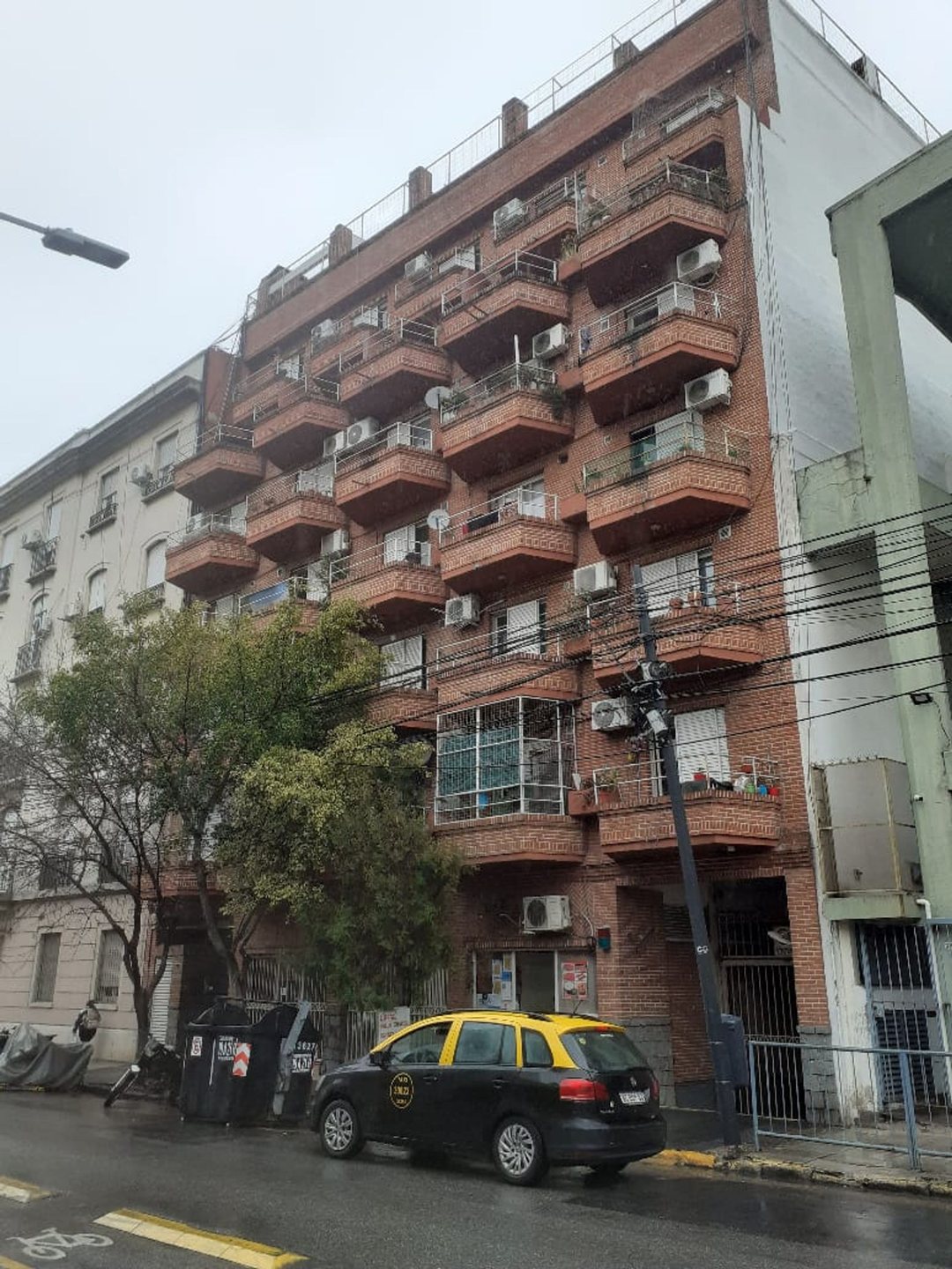 Cochera en Venta en Constitución.