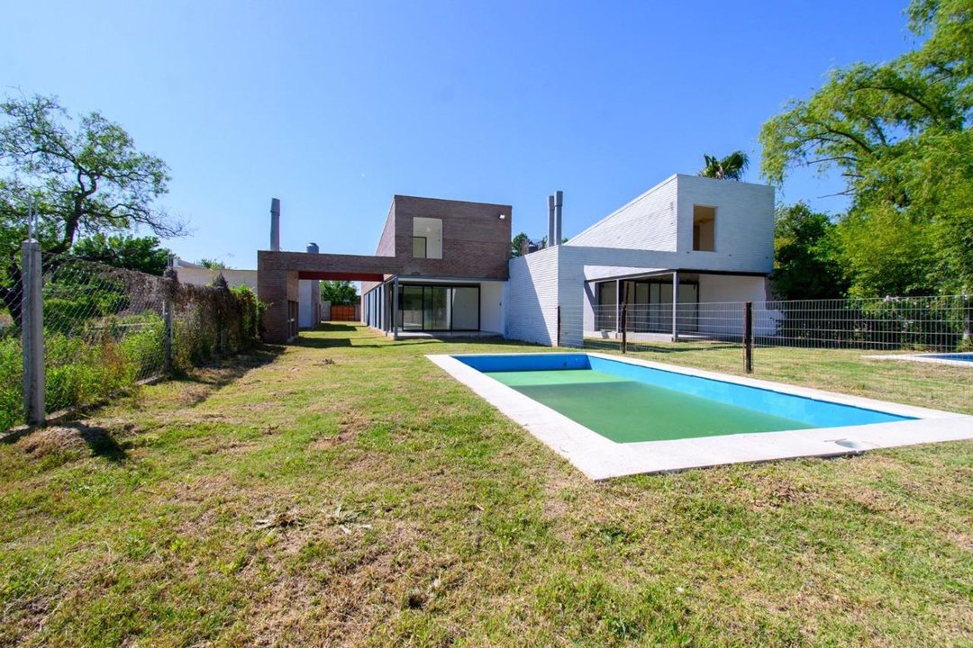CASA QUINTA A ESTRENAR EN VILLA CALIFORNIA