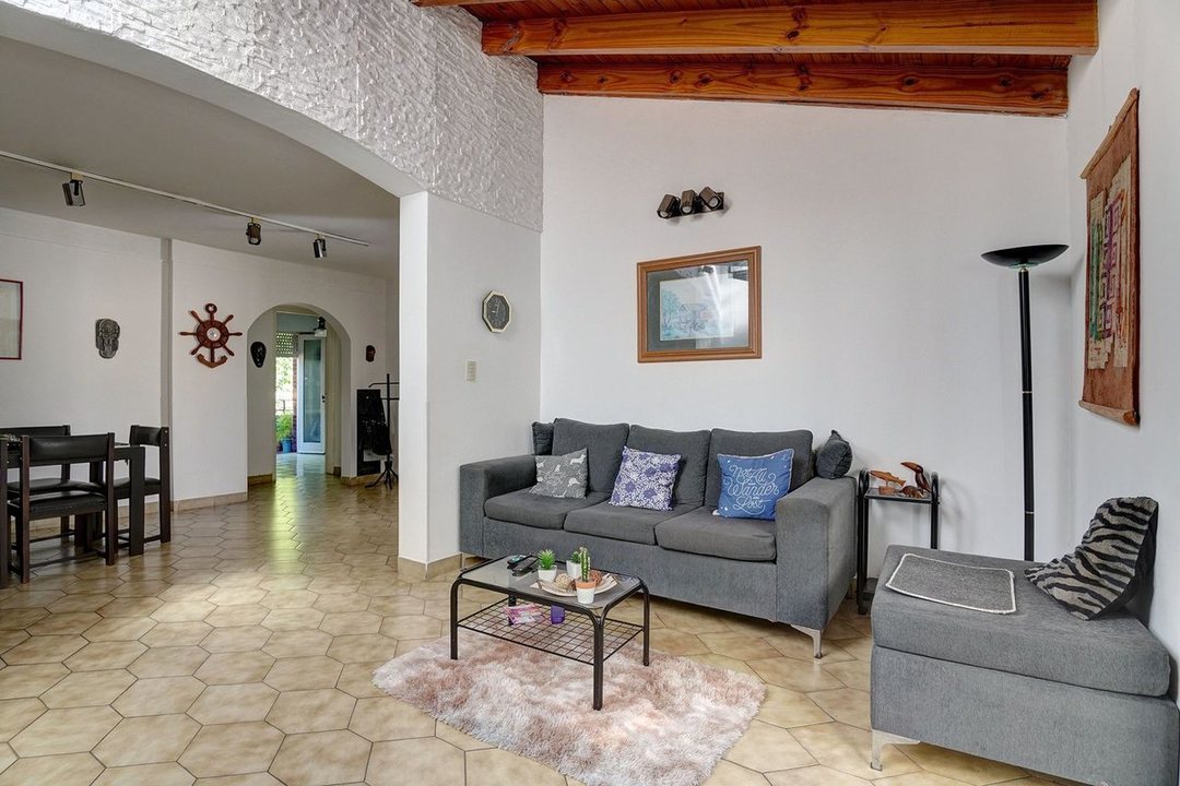 VENTA PH 4 AMB  DEPENDENCIA Y TERRAZA EN FLORESTA