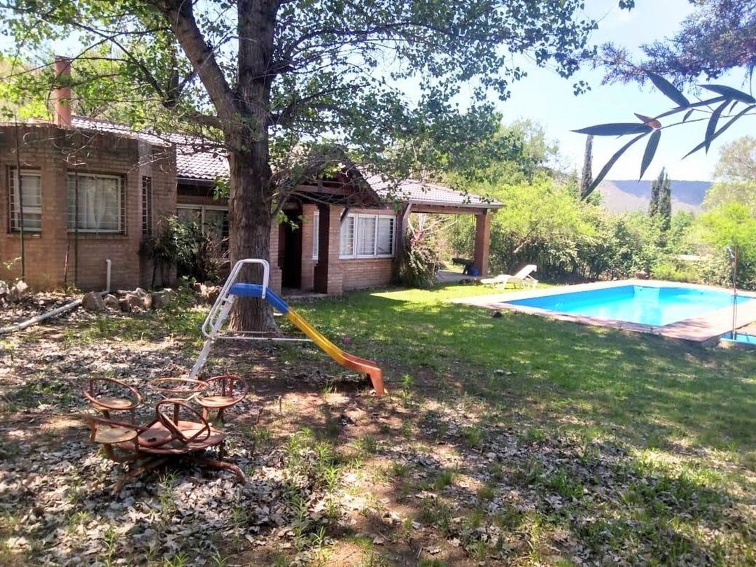 VENTA CASA SAN ANTONIO PILETA GRAN TERRENO 3528 M2