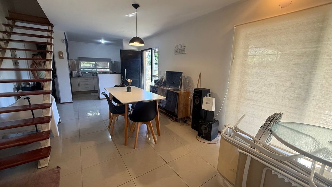 Venta casa dos dormis con pileta zavalla