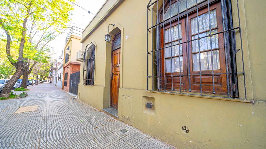 VENTA CASA 3 AMBIENTES VILLA URQUIZA TERRAZA PATIO