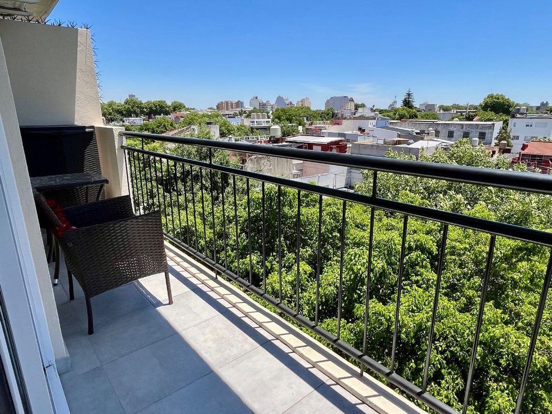 ALQUILER AMUEBLADO 2 AMB BALCON MONTE CASTRO