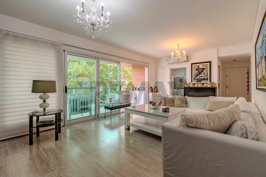 Depto 4 Amb en Venta Villa Ballester + Cochera