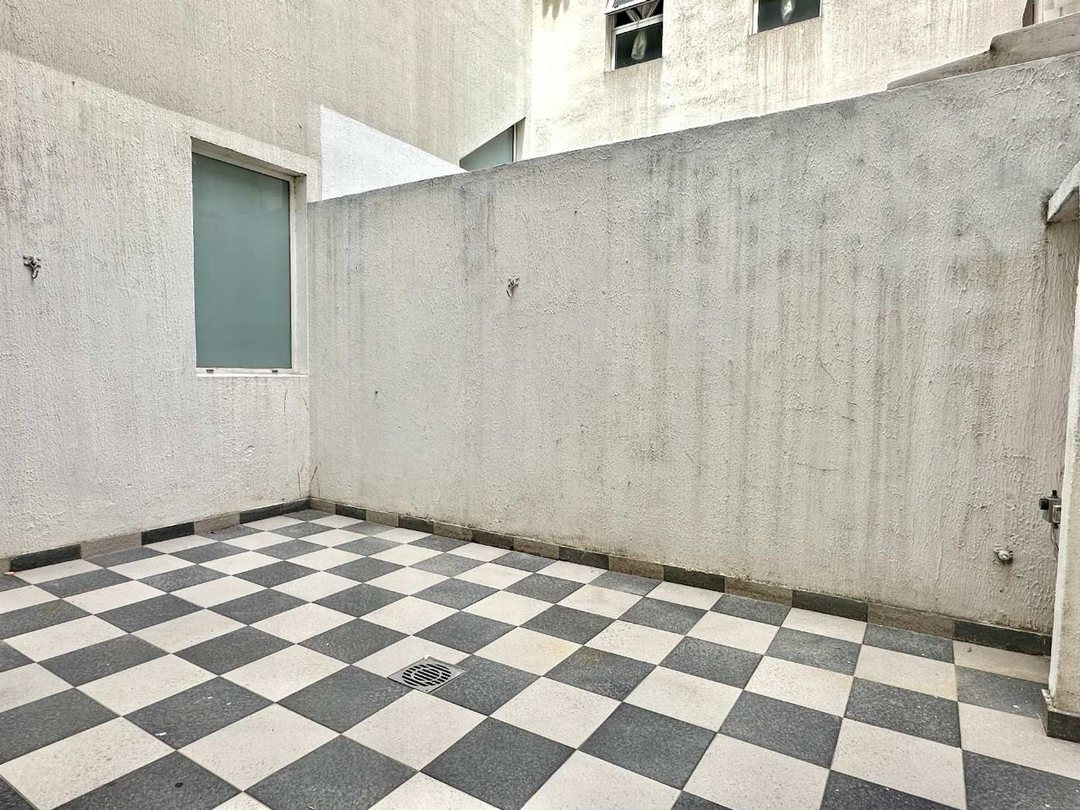 VENTA MONOAMBIENTE CON PATIO EN BOEDO