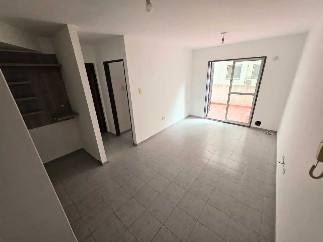 VENTA - 1 DORMITORIO CON BALCON/PATIO - PRIMER PISO