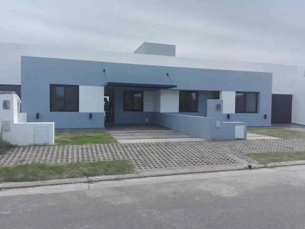 DUEÑO DIRECTO VDE Casa MANATIALES FAC. 36 MESES