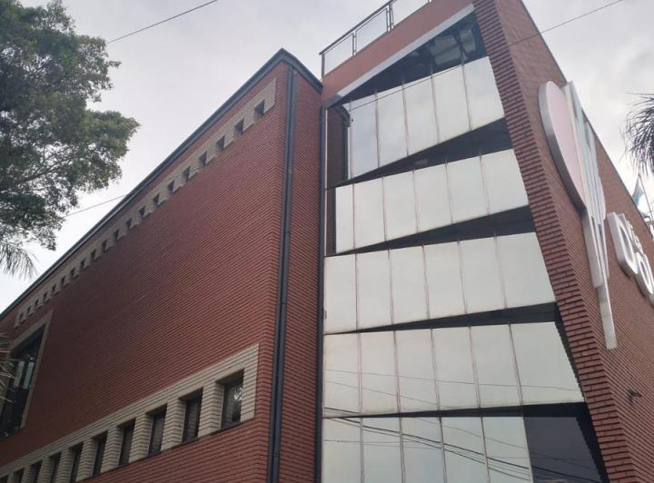Local comercial · 800m² · 6 Ambientes