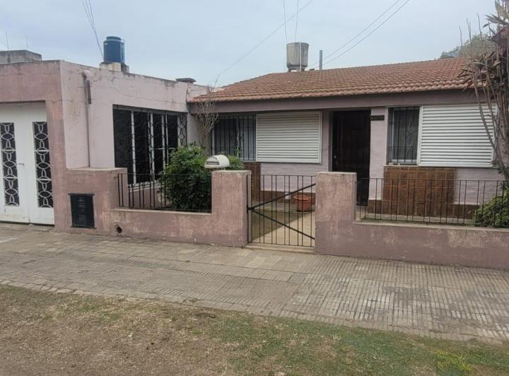 Casa · 137m² · 7 Ambientes · 1 Cochera