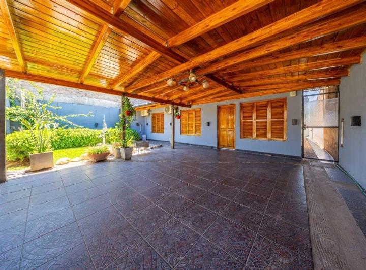 Casa · 119m² · 3 Ambientes · 2 Cocheras