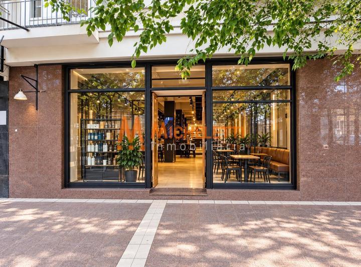Local comercial · 280m² · 2 Ambientes