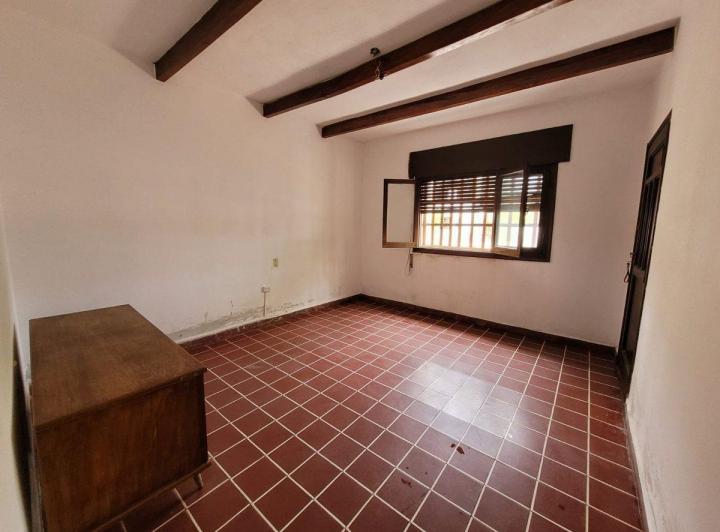 Casa · 209m² · 8 Ambientes · 1 Cochera