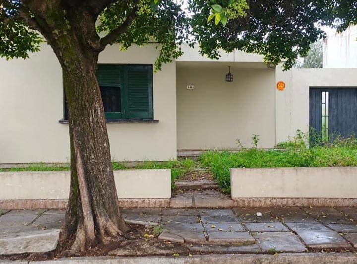Casa · 86m² · 7 Ambientes · 1 Cochera