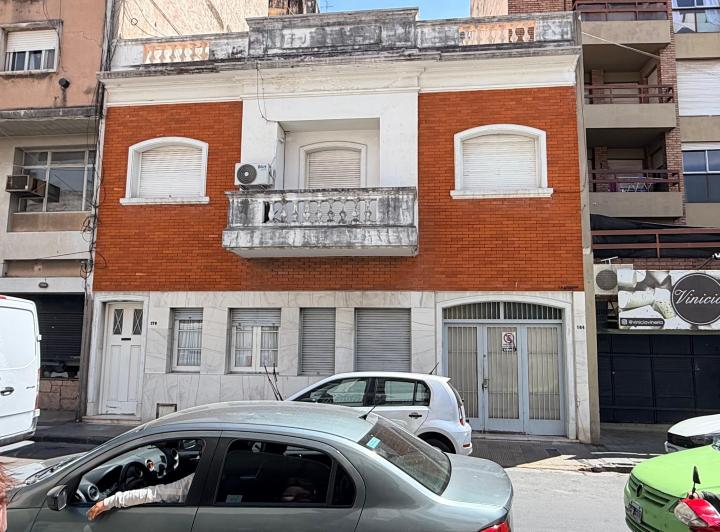 PH · 100m² · 9 Ambientes · 1 Cochera