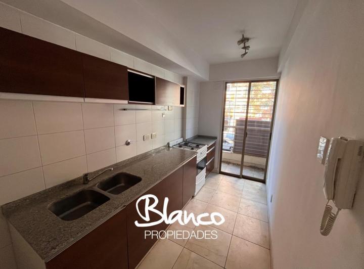 Departamento · 70m² · 3 Ambientes · 1 Cochera