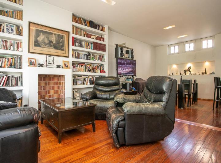 Casa · 252m² · 5 Ambientes · 1 Cochera