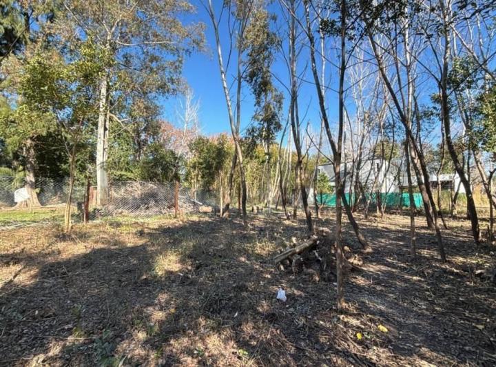 Terreno · 383m²