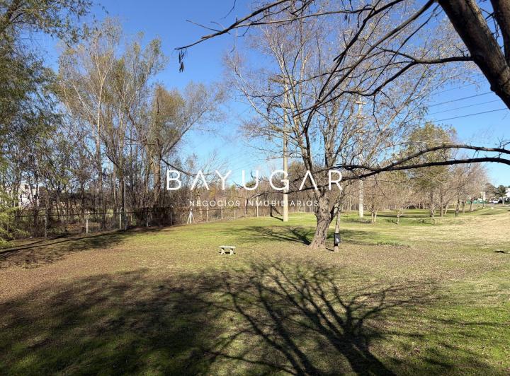 Terreno · 404m²