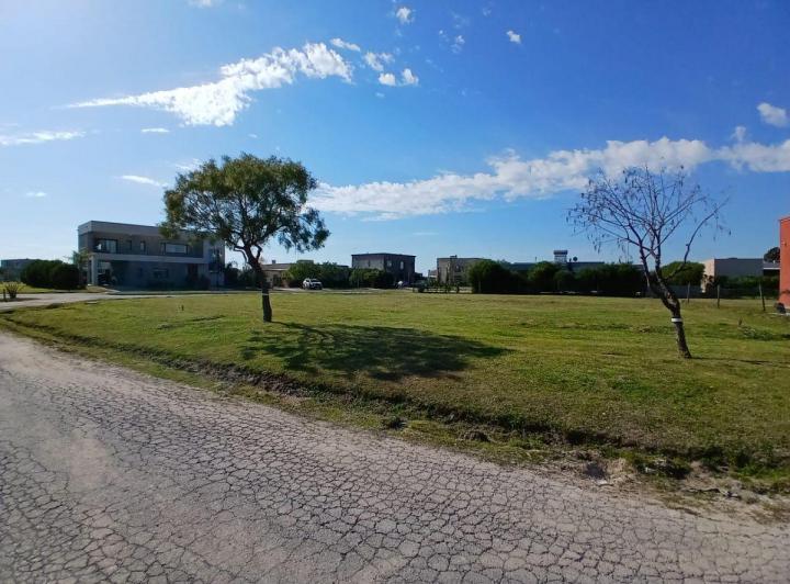 Terreno · 778m²