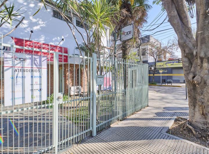 Local comercial · 341m²