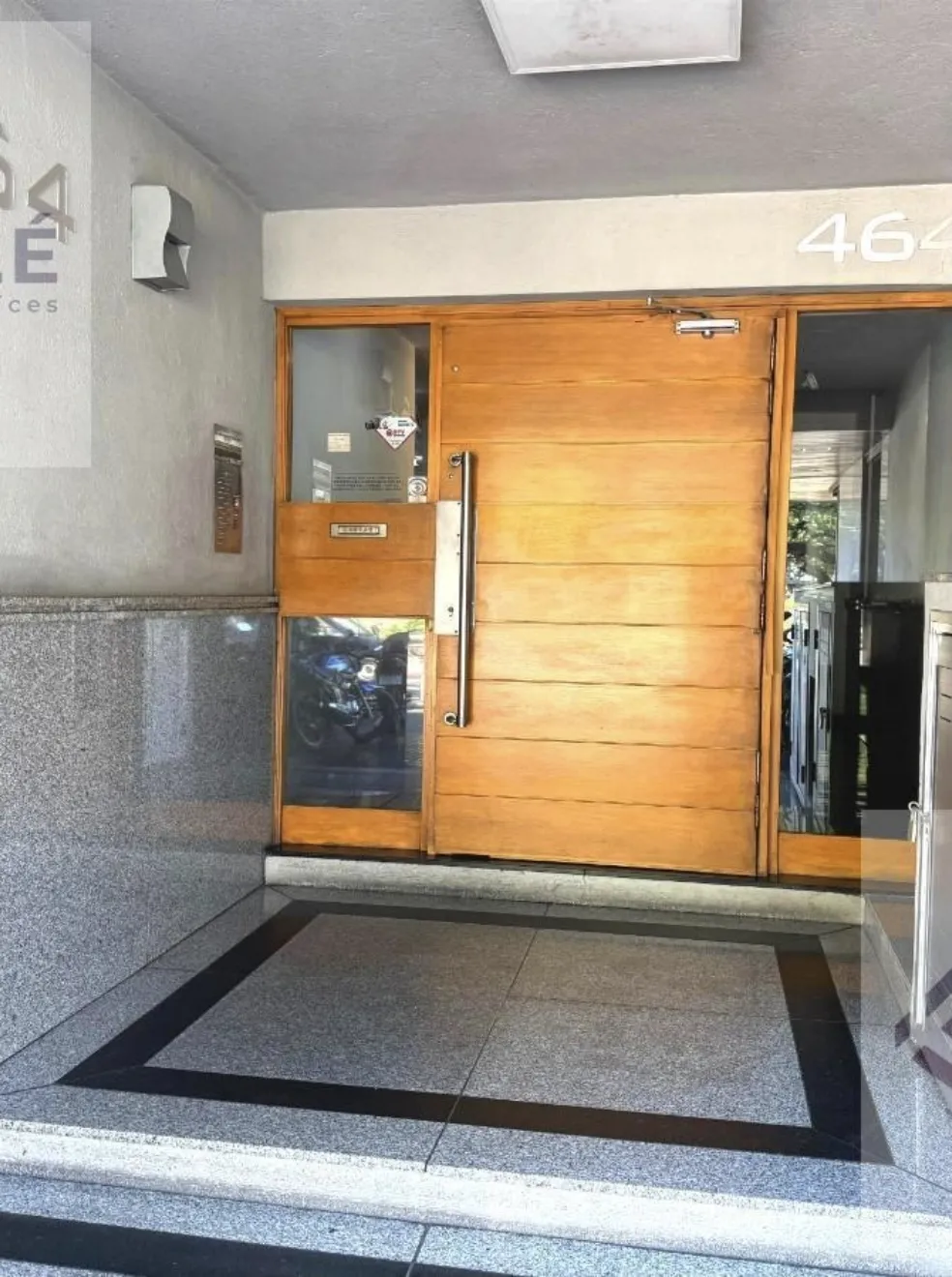Ubicación estratégica, a metros de la cañada, frente a municipalidad y a dos cuadras de tribunales.