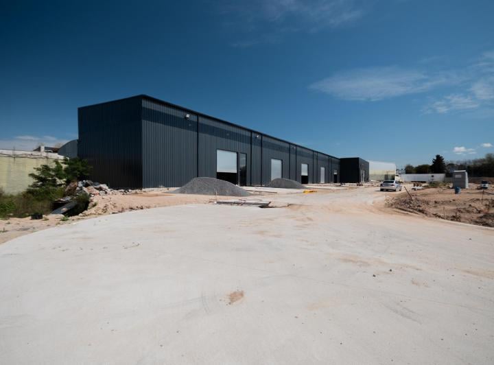 Bodega-Galpón · 1480m² · 5 Cocheras