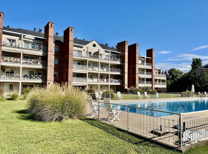 Departamento · 60m² · 2 Ambientes · 2 Cocheras