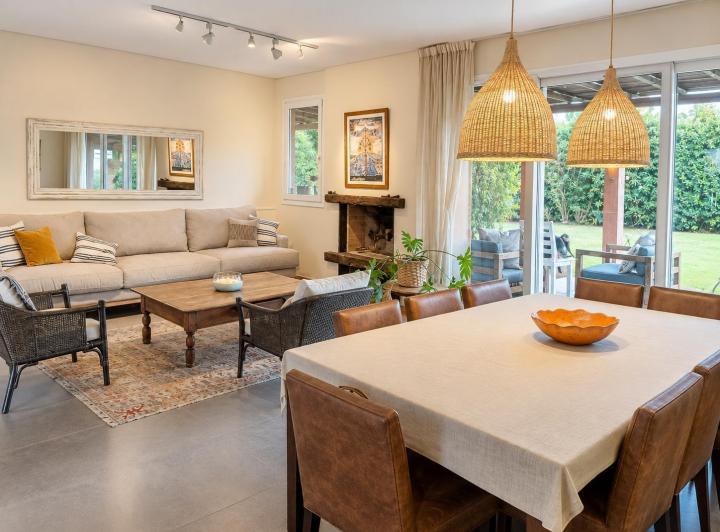 Casa · 210m² · 3 Dormitorios