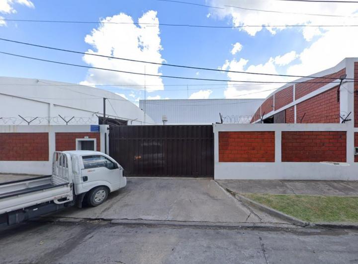 Depósito · 1860m² · 1 Cochera