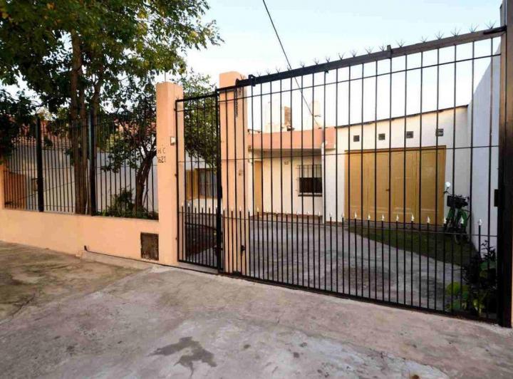 Casa · 147m² · 4 Ambientes · 2 Cocheras